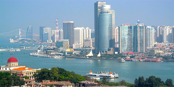 View_of_Urban_Area_of_Amoy_from_Mount_Riguangyan LT